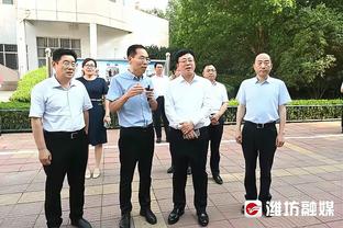 美记：火箭寻求补充替补中锋深度 以便在申京下场后搭档伊森